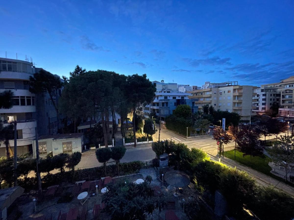 Modern Comfy Apartment With Balcony Durres Exterior photo